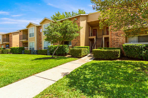 Quail Crossing Apartments property